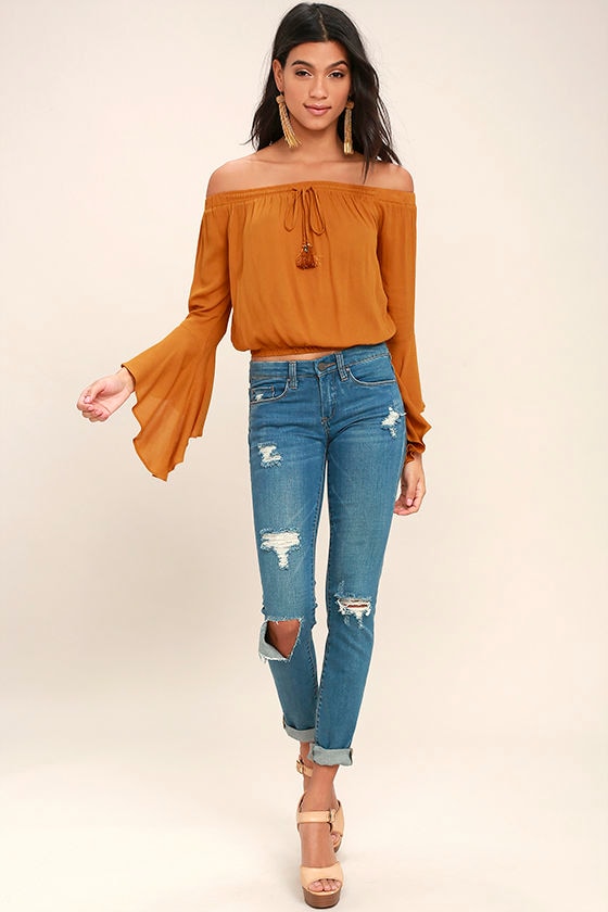 burnt orange top outfit