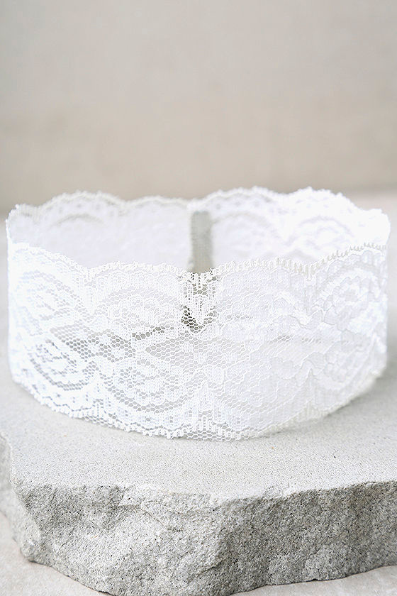 Lace Goals White Lace Choker Necklace 2