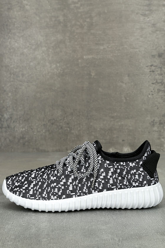 Creative Kick Black and White Knit Sneakers 1
