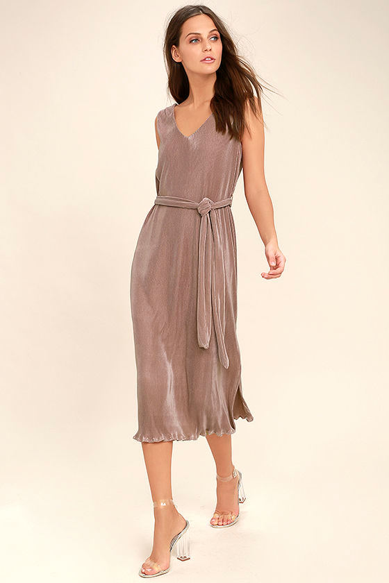 J.O.A. Into the Spotlight Blush Midi Dress 2