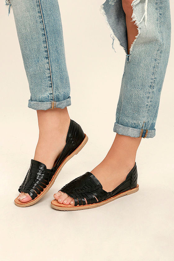 Sbicca Jared Flats - Black Huarache 