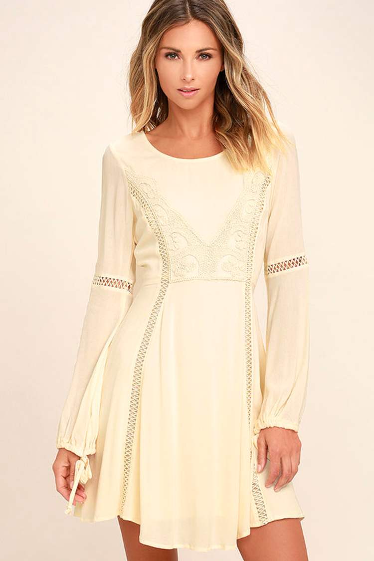 cream dress with black lace Crepe and lace maxi dress  Color: Beige/Black  RASARIO Online Boutique 42 (FR) / Beige/Black