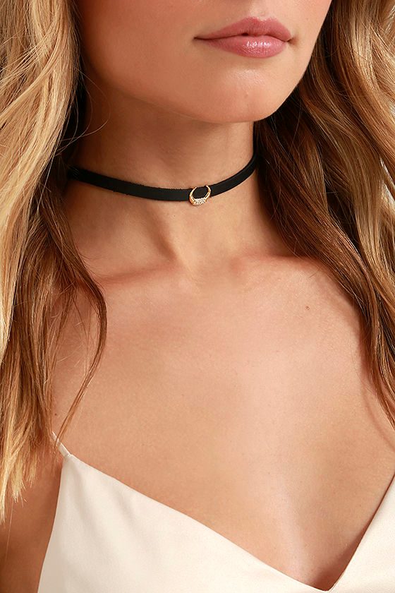 It-Girl Black and Gold Choker Necklace 1