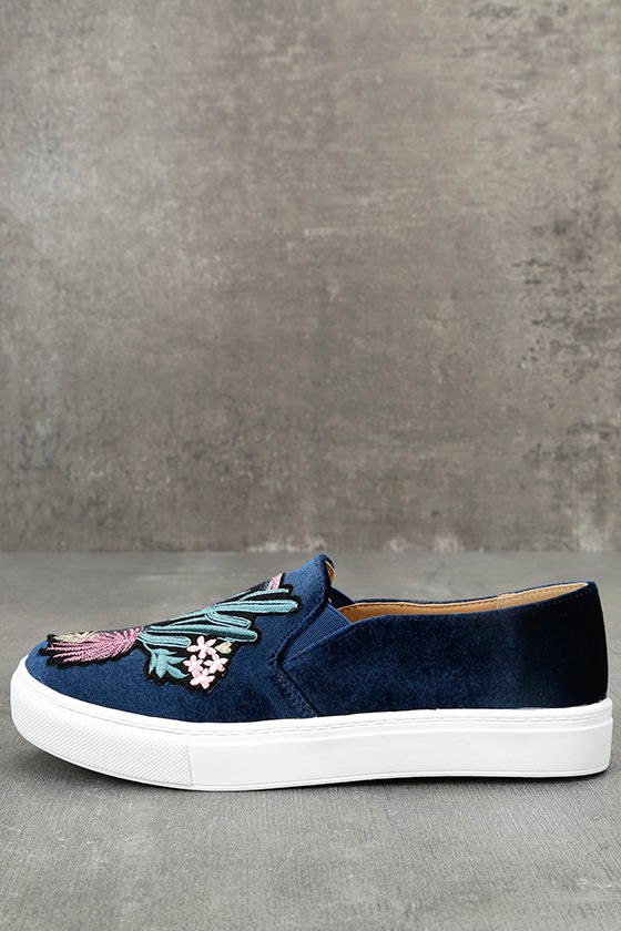 Dirty Laundry Jiana Blue Velvet Embroidered Slip-On Sneakers 2