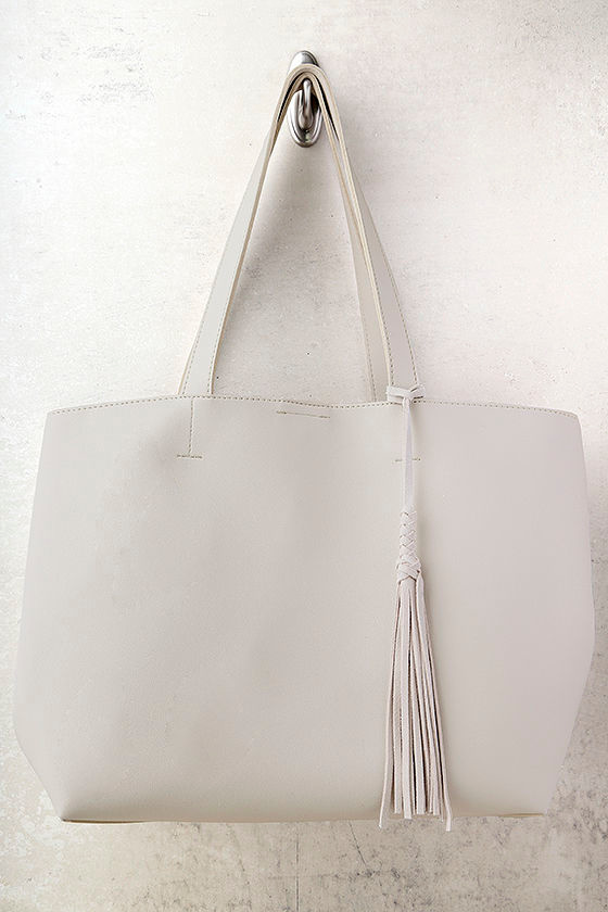 Timeless Beauty Light Grey Tote 2