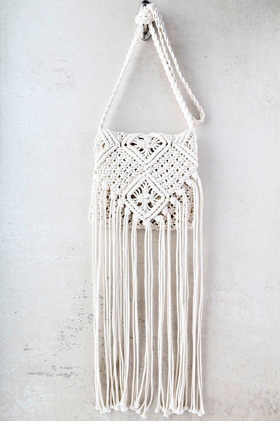 Mahala Cream Crochet Fringe Purse 1