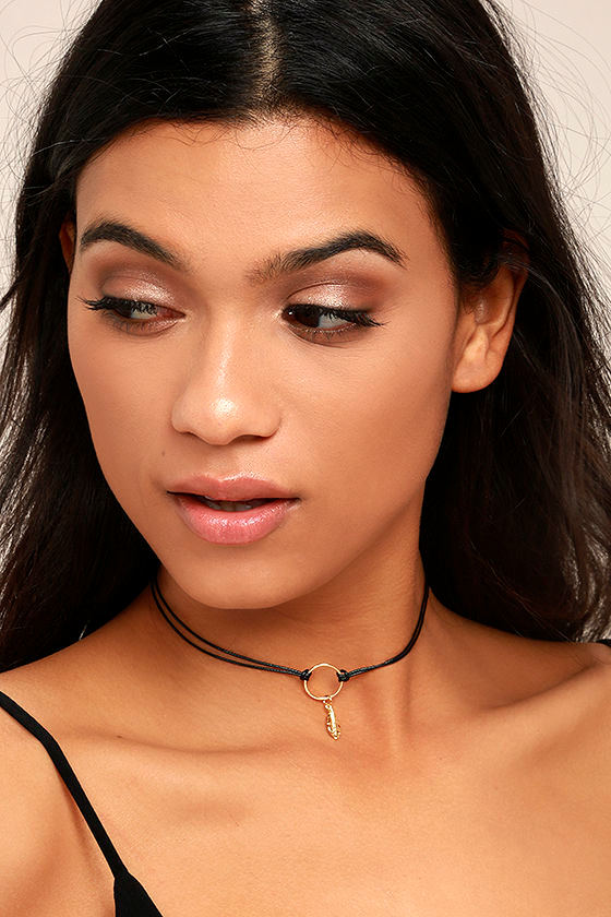 Boho Black and Gold Choker Necklace - Feather Choker - $10.00 - Lulus