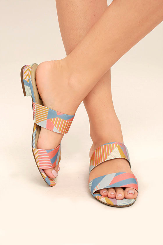 Circus by Sam Edelman Delaney Peach Multi Slide Sandals 2