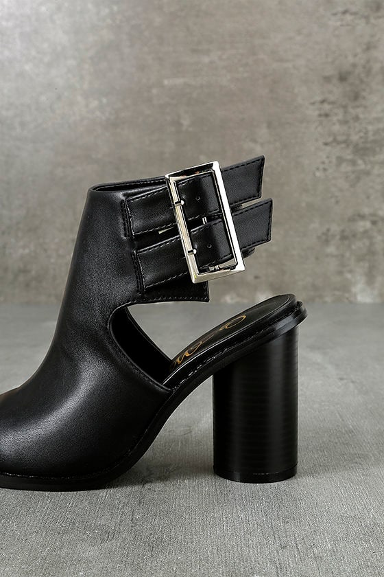 black booties chunky heel pointed toe