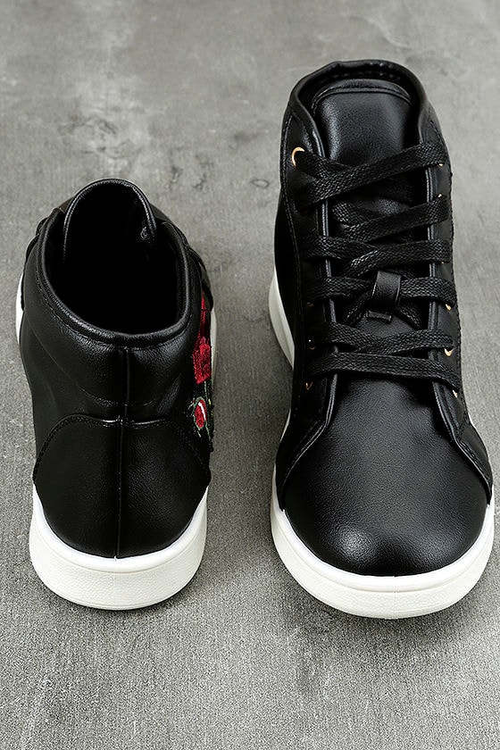 cute black sneakers for ladies