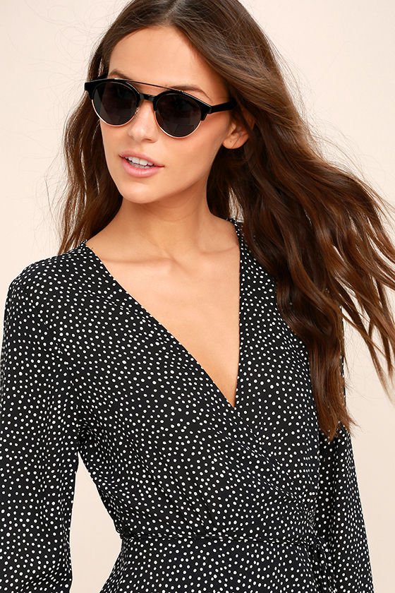 Neat Black Sunglasses 1