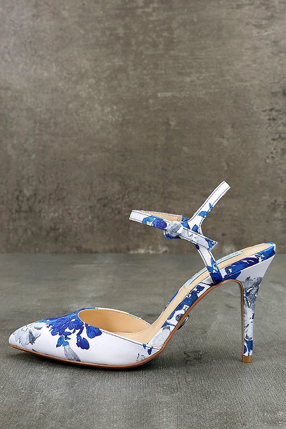 Betsey Johnson SB-Anina Blue Multi Heels 2