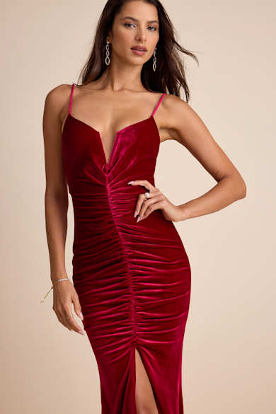 winter velvet dresses for women R.Vivimos Women's Fall Winter Vintage Velvet Dress Short Sleeve V Neck  Elastic Waist Tiered Ruffle A-Line Elegant Maxi Dress