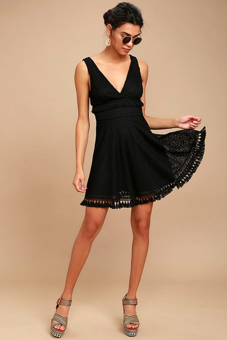 ali and jay black dress Alexis