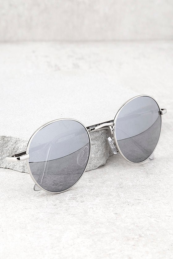 carrera red glasses
