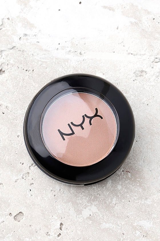 NYX Leather and Lace Nude Matte Shadow 1