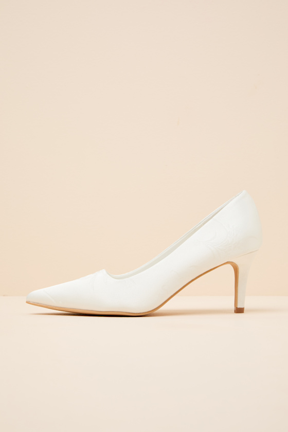 Salone White Satin Jacquard Pointed-Toe Pumps 1