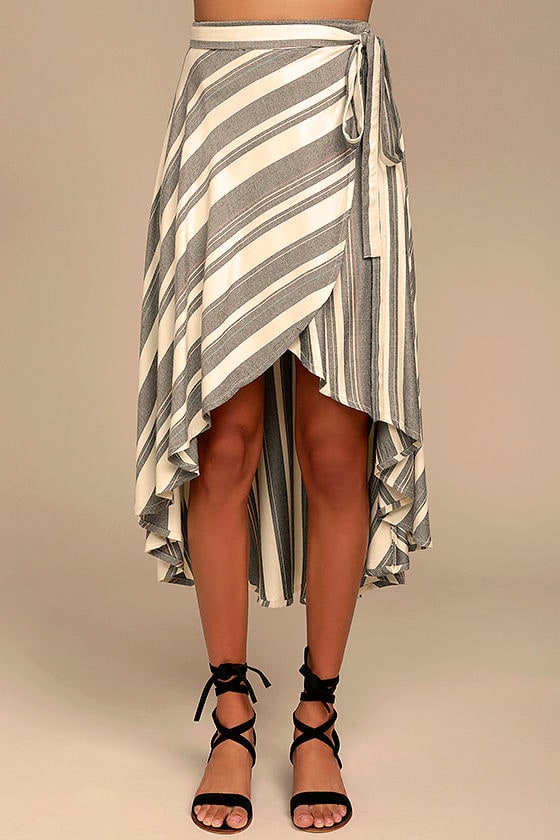 O'Neill X Natalie Off Duty Savi Beige and Black Striped Skirt 2