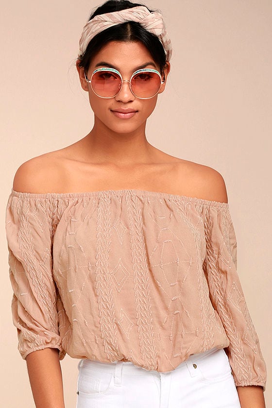 blush top outfit