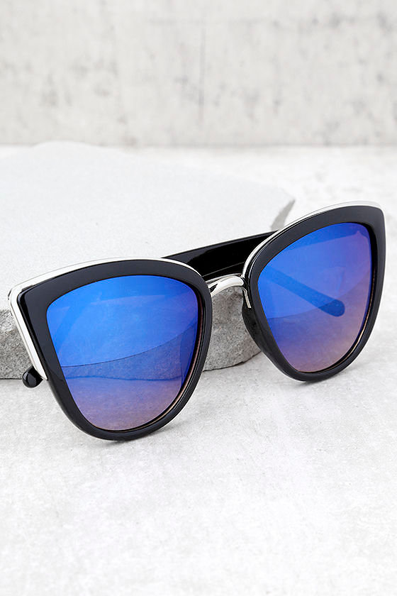 Soho Sun Black and Blue Mirrored Sunglasses 1
