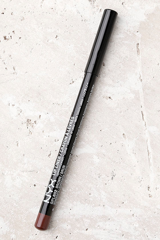 NYX Brown Slim Lip Pencil 1