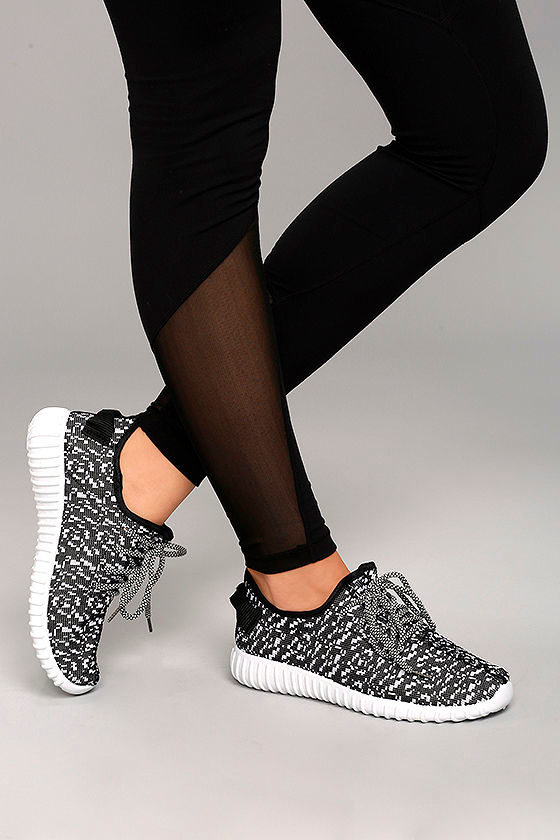 Cool Black and White Knit Sneakers Knit Athletic Shoes Black