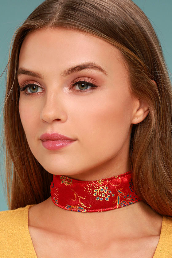 Red shop satin choker