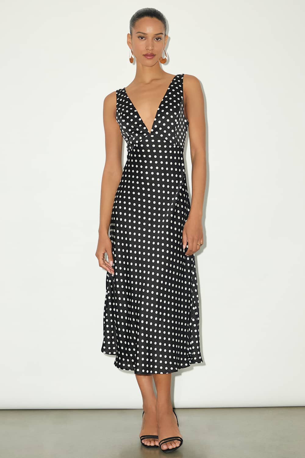 Cute Dresses, Tops, Shoes & Clothing for Women