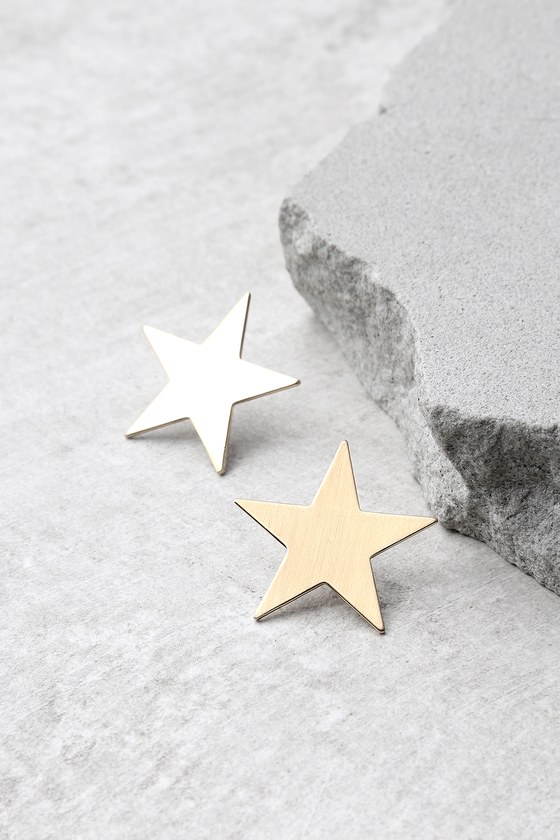 Top of the Class Gold Star Earrings
