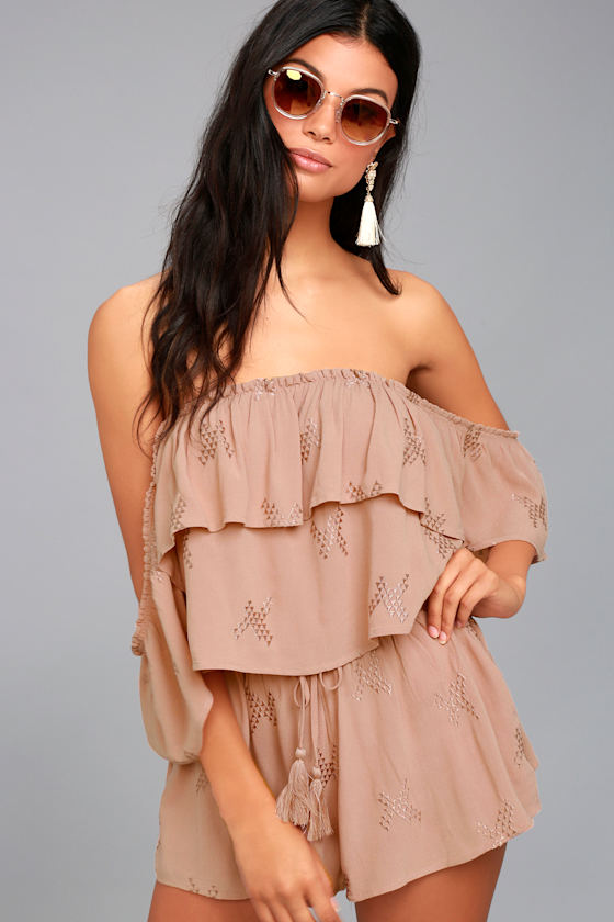 Feel the Tide Mauve Embroidered Shorts 5