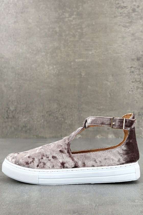 mauve colored sneakers