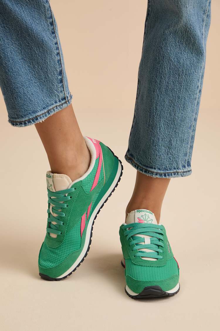 Bhaderwah Campus Pastel Purple Reebok Classics Running Trainers