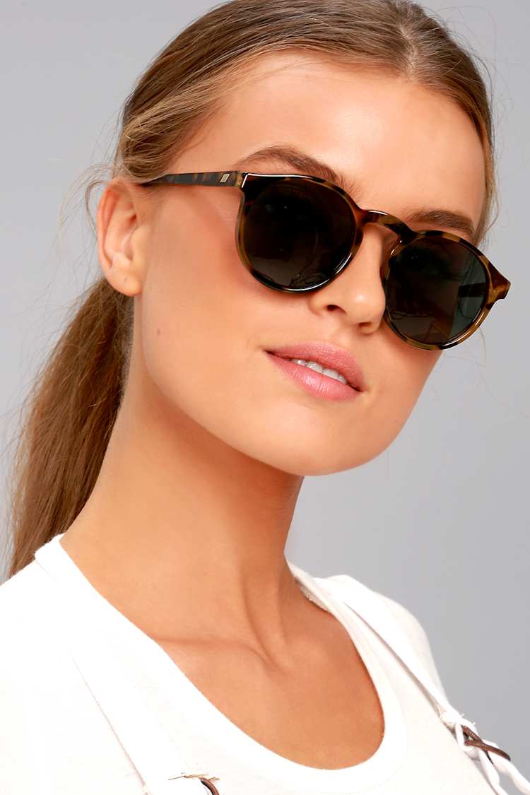 Le Specs Cubanos - Round Sunglasses - Tortoise Sunglasses  display picture 1