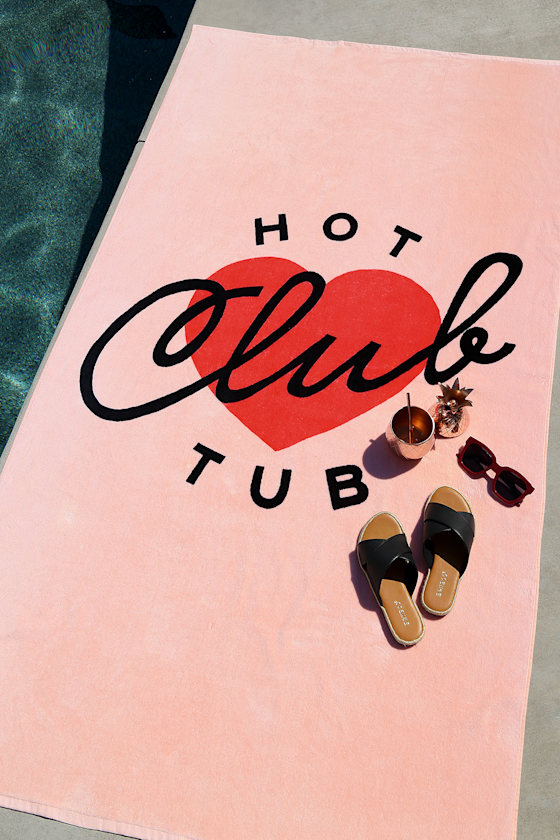 ban.do Beach, Please! Hot Tub Club Blush Giant Beach Towel 3