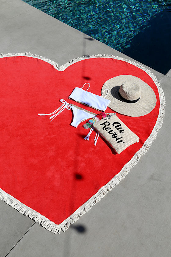 ban.do All Around Giant Heart Towel - Red Heart Towel - Fringe