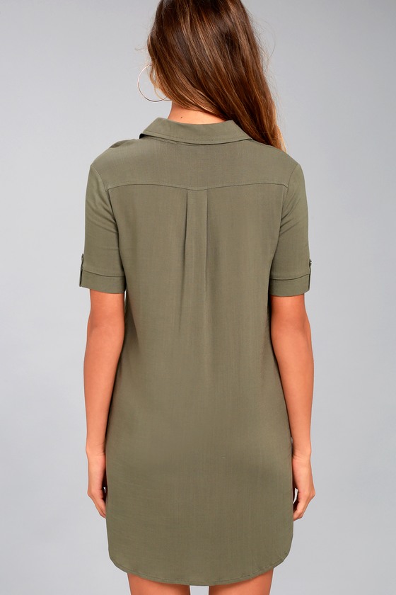 green dress shirt outfit