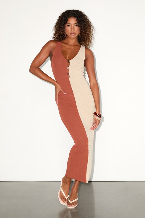 Oleta Rust and Light Beige Color Block Textured Knit Midi Dress 2