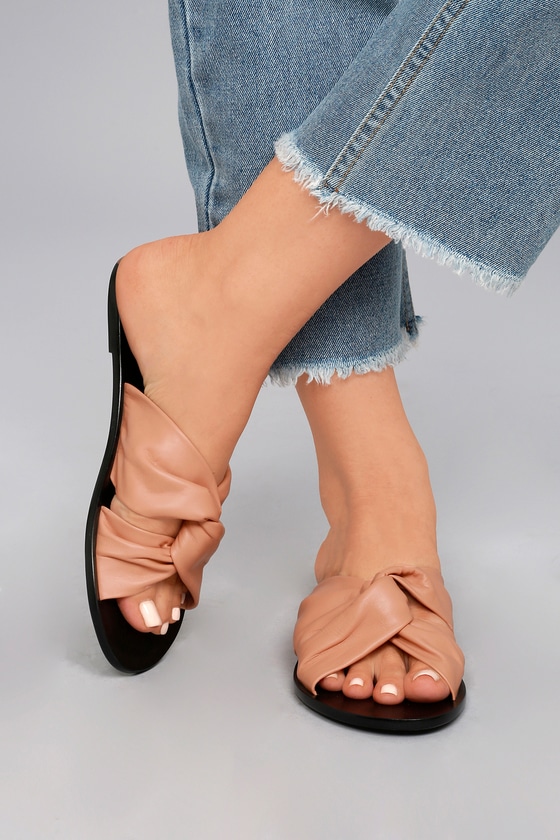 slides nude