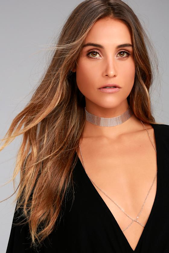 Hold Me Gold Layered Choker Necklace 3