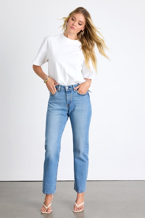 Levi's 501 Curve Medium Wash Straight Leg Jeans