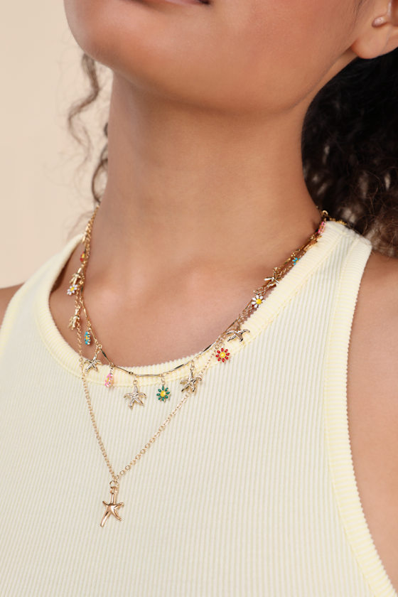 Gold Seashell Starfish Charm Necklace & Earrings Set For Women - Beachy Summer Jewelry, 15.7 Inch Chain