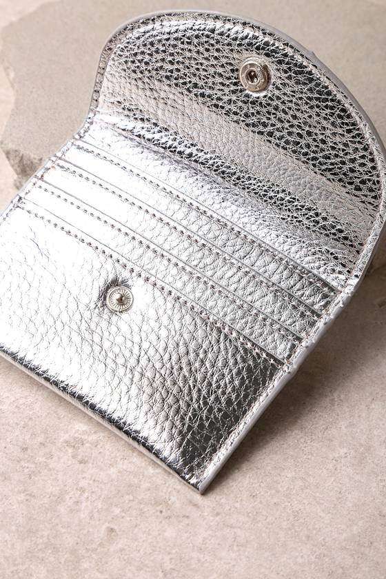 Thriving Silver Card Case 2