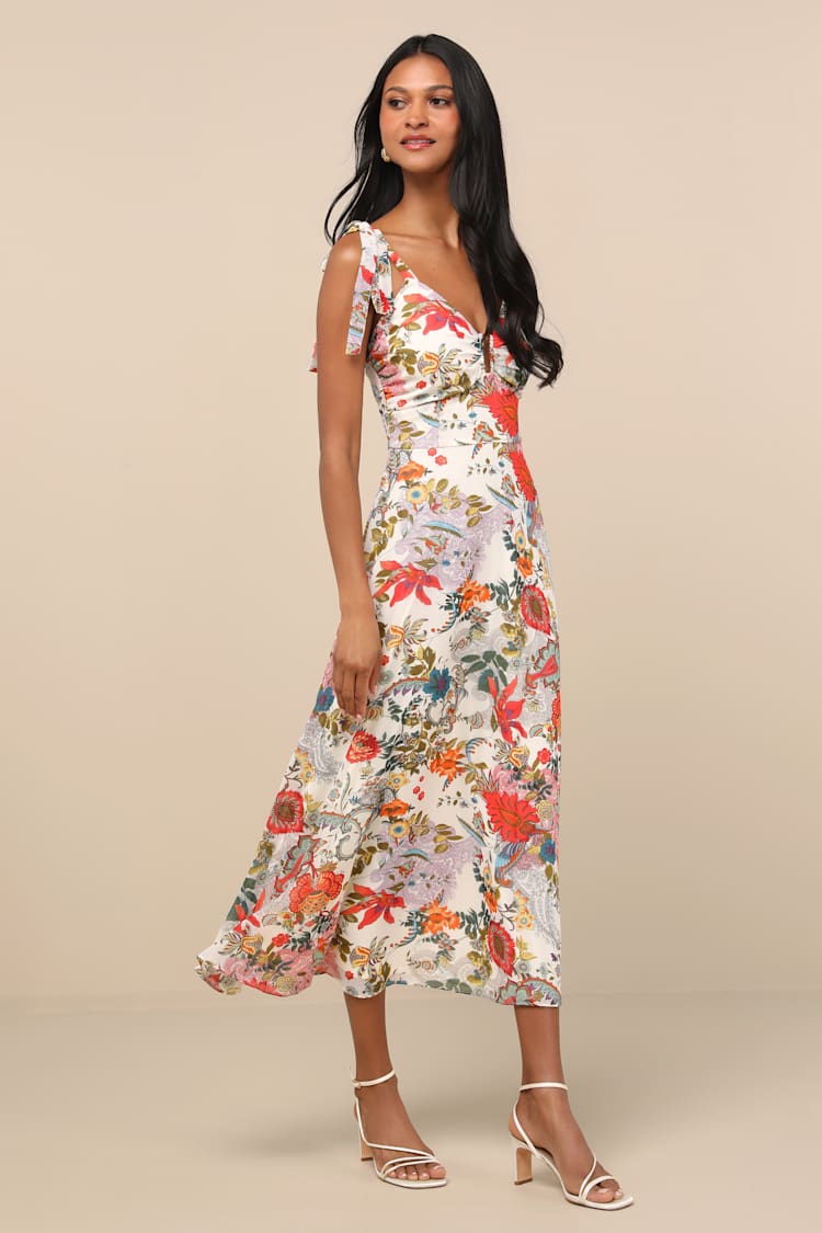 reformation linen dress sale Rent The Casette Floral Linen Maxi Dress By Reformation main image 0