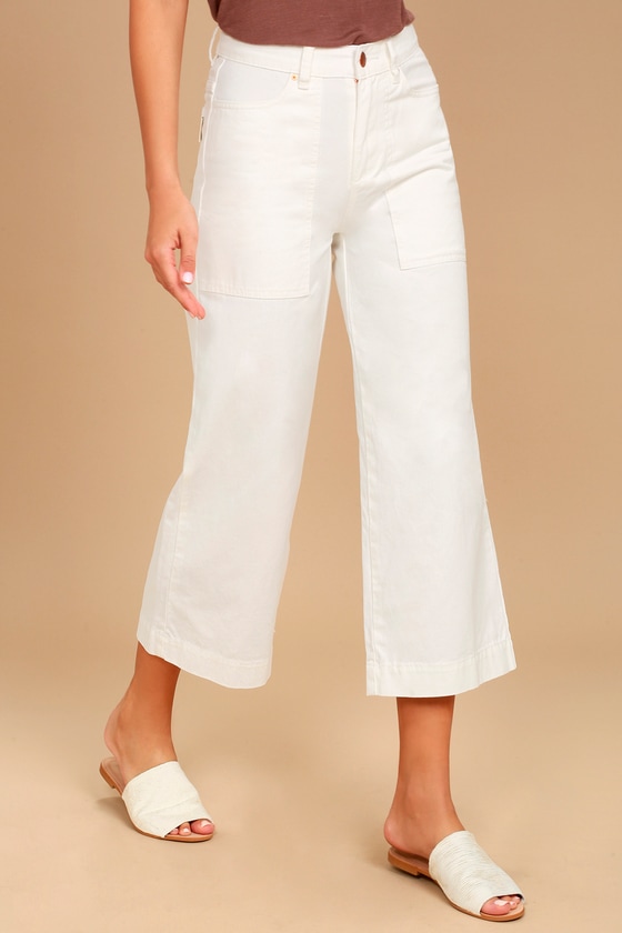 wide leg cropped white jeans