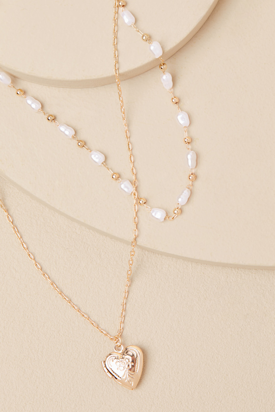 Ryah Gold Pearl Locket Layered Necklace