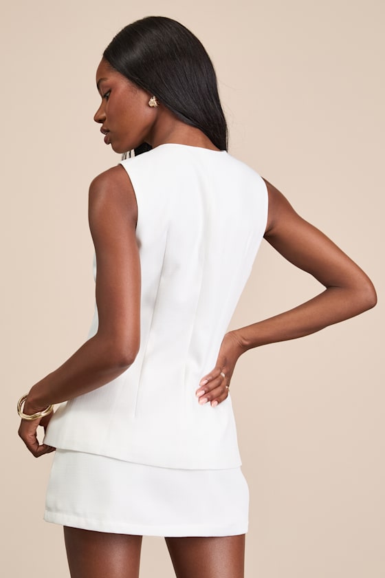 Teslee White Textured Asymmetrical Vest Top - thumbnail 3