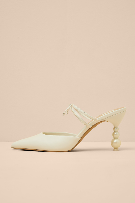 Klaire True White Leather Sculpted Pearl Heel Mule Pumps