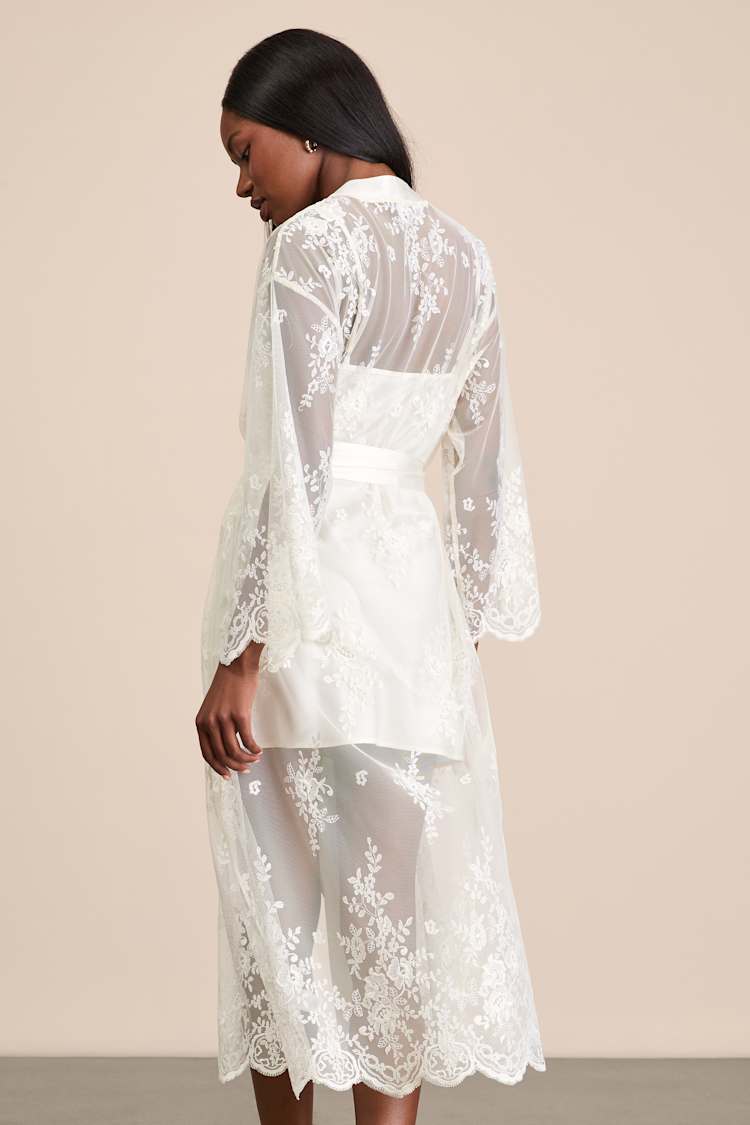 Leonor Ivory Satin Slip and Lace Robe Set