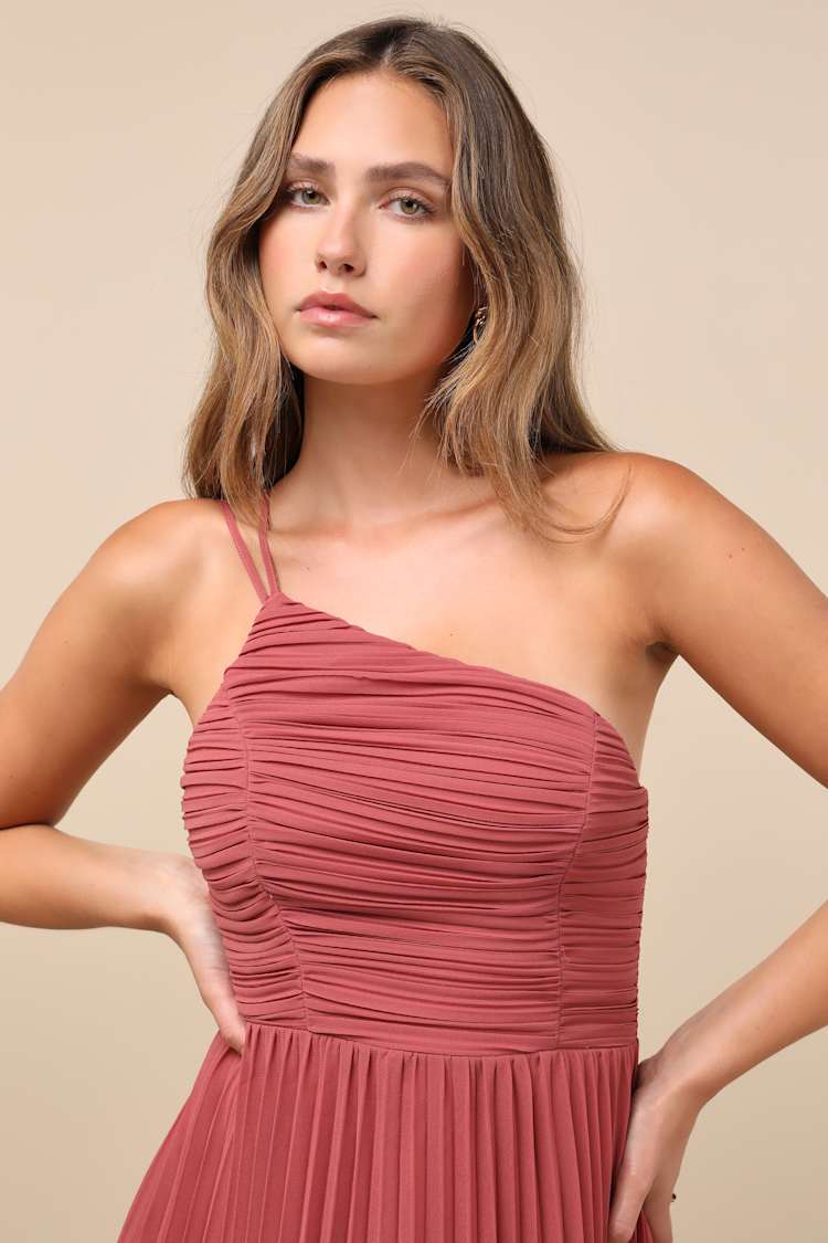 Wondrous Muse Rusty Rose Pleated One-Shoulder Midi Dress