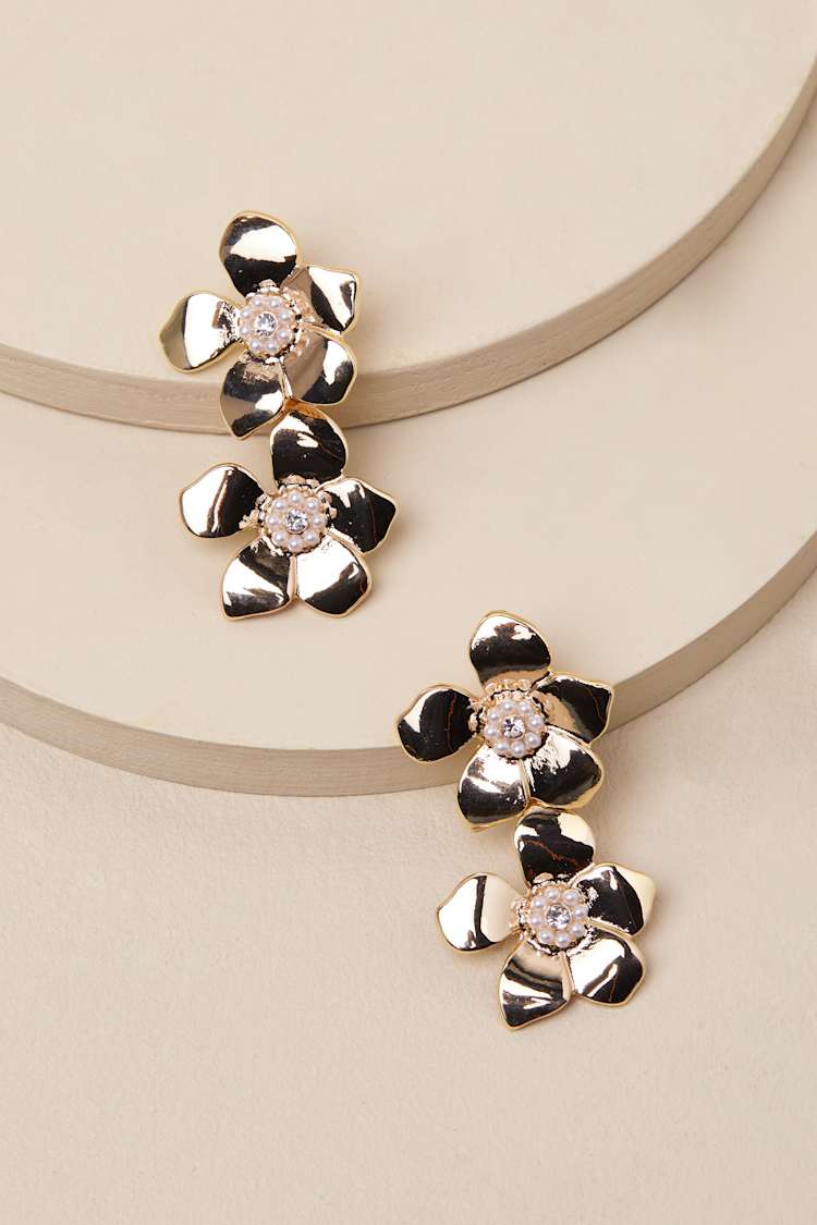 Alstra Gold Flower Statement Earrings